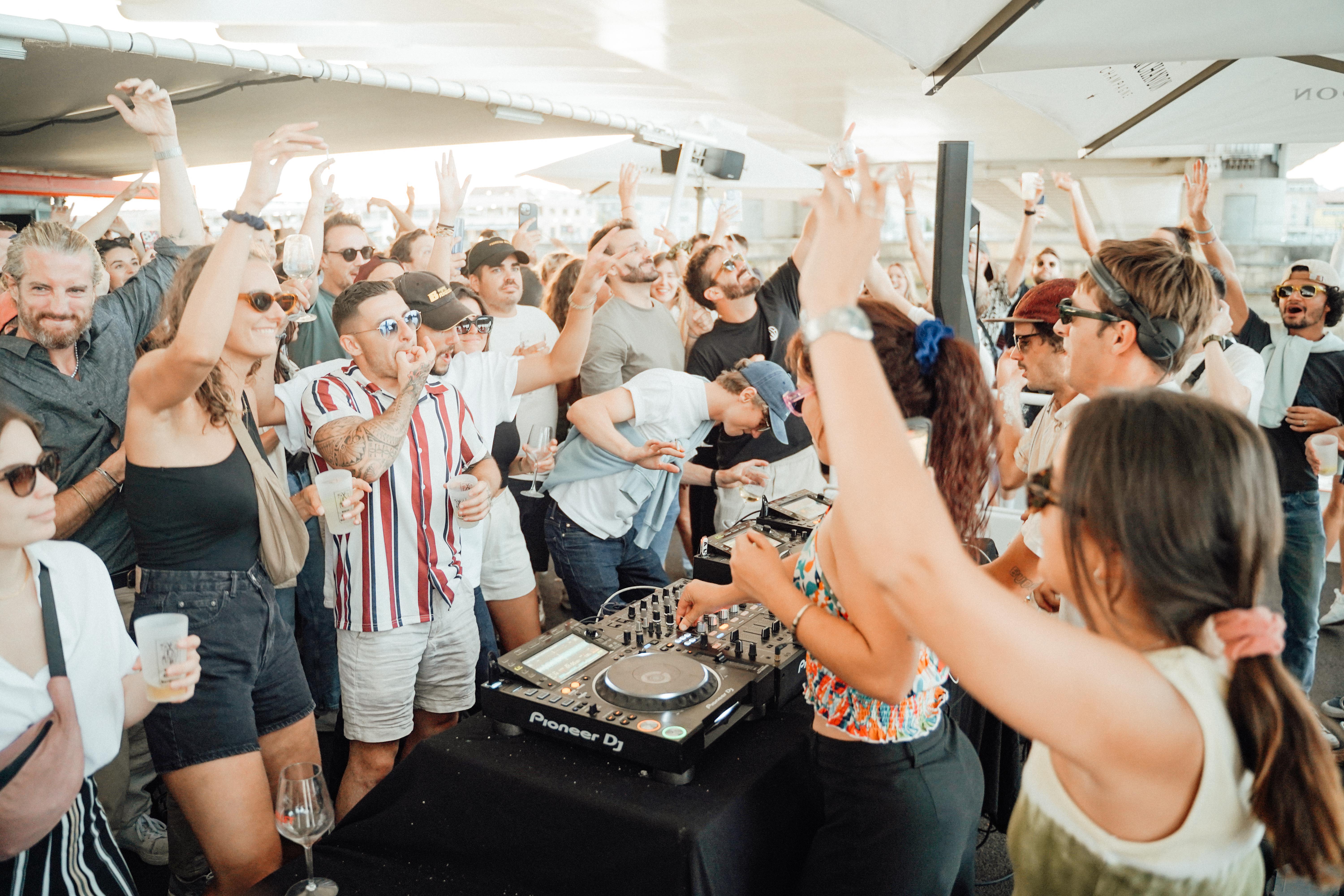 dj set