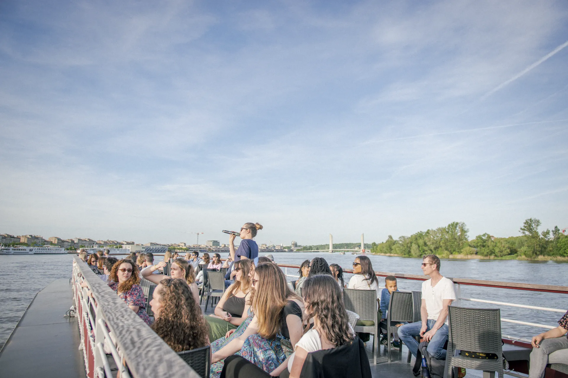 Croisière Apéro à Bordeaux - pont du bateau